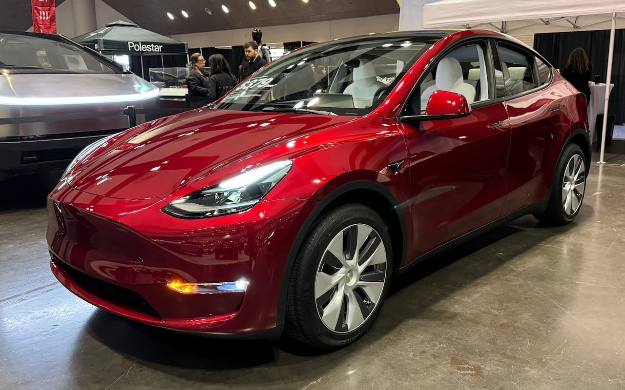 Tesla Model Y Performance (2024) — New